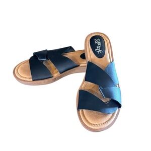 Sofft sandals Slides with crisscross design Black Faux Leather